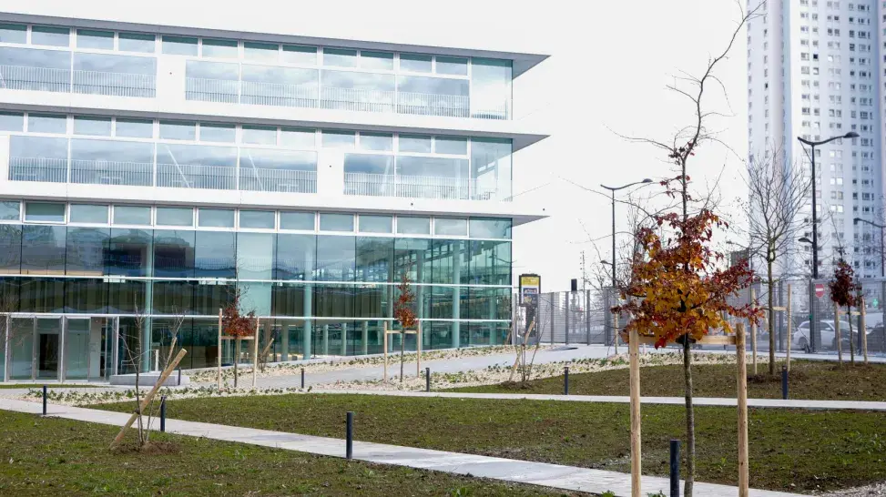 Etudiants visitant le centre La Chapelle